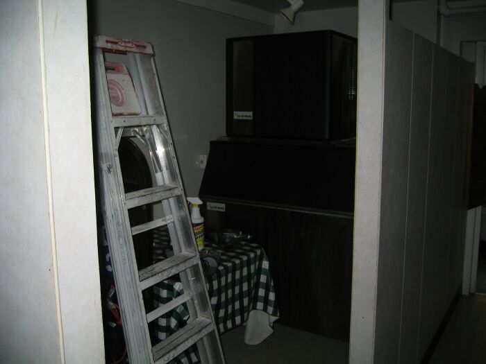 MilfordColliseum 079.jpgMilford Colliseum